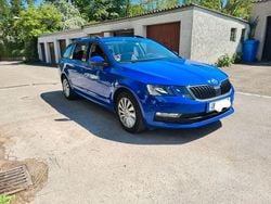 Blau Gebraucht 2019 Skoda Octavia G-TEC Ambition Kombi | 13.200 € (Guter Preis)