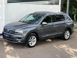 Grau Gebraucht 2020 VW Tiguan Highline SUV | 27.950 € (Etwas zu teuer)