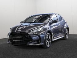 Grau Neu 2025 Toyota Yaris Hybrid Comfort Limousine | 28.490 € (Etwas zu teuer)