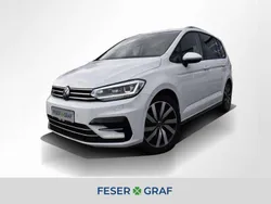Pure white Gebraucht 2024 VW Touran R-line Van / Kleinbus | 34.940 € (Guter Preis)