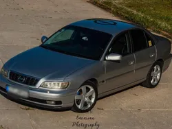 Silber Gebraucht 2000 Opel Omega Limousine | 500 € (Fairer Preis)
