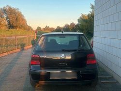 Schwarz Gebraucht 2001 VW Golf IV Kleinwagen | 600 € (Superpreis)