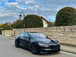 Solid black Gebraucht 2024 Tesla Model S Plaid Kleinwagen | 98.750 €