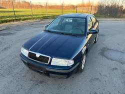 Blau Gebraucht 2001 Skoda Octavia Limousine | 600 € (Superpreis)