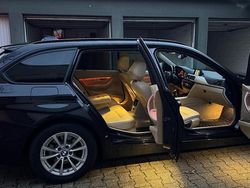 Schwarz Gebraucht 2015 BMW 318 Comfort Edition Kombi | 12.800 € (Fairer Preis)