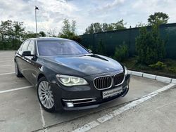 Grau Gebraucht 2014 BMW 750L Exclusive Limousine | 17.800 € (Fairer Preis)