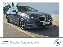 Grau Gebraucht 2025 BMW 540 M Sport Kombi | 65.680 € (Guter Preis)