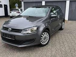 Grau Gebraucht 2010 VW Polo Comfortline Limousine | 6.999 € (Etwas zu teuer)