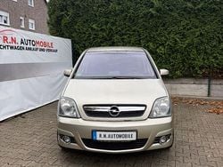 Gelb Gebraucht 2009 Opel Meriva Innovation Van / Kleinbus | 2.900 € (Guter Preis)