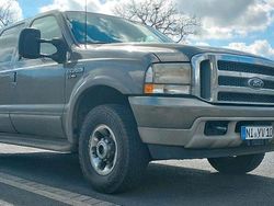 Grau Gebraucht 2003 Ford Excursion SUV | 11.444 €