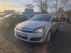 Silber Gebraucht 2005 Opel Astra Edition Limousine | 5.750 €