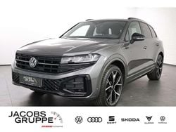 Grau Gebraucht 2025 VW Touareg Style SUV | 76.940 € (Teuer)