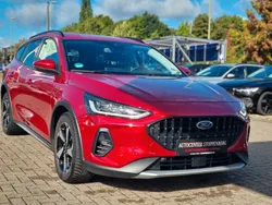 Rot Gebraucht 2022 Ford Focus Active Kombi | 18.990 € (Guter Preis)