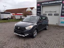 Grau "comete" Gebraucht 2019 Dacia Lodgy Van / Kleinbus | 11.899 € (Fairer Preis)