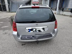 Silber Gebraucht 2003 Peugeot 307 Kombi | 1.350 €