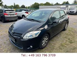 Schwarz Gebraucht 2011 Toyota Auris Limousine | 3.799 € (Fairer Preis)