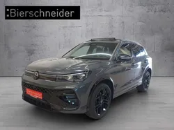 Grau Gebraucht 2024 VW Tiguan Style SUV | 48.450 € (Etwas zu teuer)