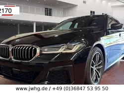 Saphirschwarz (metallic) Gebraucht 2022 BMW 530 M Sport Kombi | 34.950 € (Superpreis)
