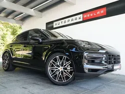 Schwarz Gebraucht 2024 Porsche Cayenne SUV | 109.880 € (Fairer Preis)