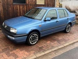 Blau Gebraucht 1992 VW Vento Limousine | 1.500 €