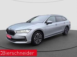 Pebble silber metallic Gebraucht 2025 Skoda Superb Selection Kombi | 41.690 € (Superpreis)
