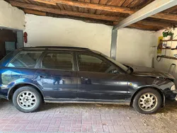 Blau Gebraucht 1996 Audi A4 Kombi | 950 €