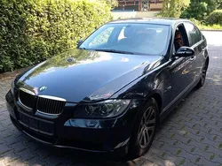 Schwarz Gebraucht 2006 BMW 325 Limousine | 3.500 €