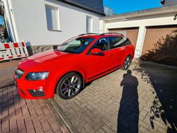 Rot Gebraucht 2014 Skoda Octavia RS Kombi | 14.599 € (Etwas zu teuer)