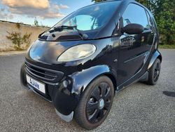 Schwarz Gebraucht 2001 Smart ForTwo Coupé Pure Coupé | 1.300 € (Guter Preis)