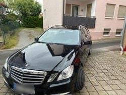 Schwarz Gebraucht 2012 Mercedes E220 Avantgarde Kombi | 9.500 € (Fairer Preis)