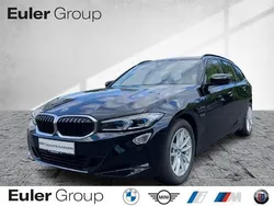 Schwarz ii Gebraucht 2022 BMW 320e Sport Line Kombi | 29.499 € (Fairer Preis)