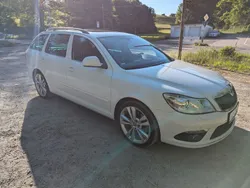 Weiß Gebraucht 2011 Skoda Octavia RS Kombi | 8.000 € (Fairer Preis)