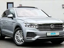 Silber Gebraucht 2018 VW Touareg Elegance SUV | 35.640 € (Fairer Preis)