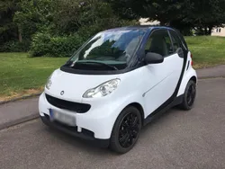Weiß Gebraucht 2009 Smart ForTwo Coupé Coupé | 2.490 € (Fairer Preis)