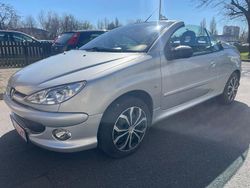 Grau Gebraucht 2007 Peugeot 206 CC Filou Cabrio | 2.299 € (Fairer Preis)