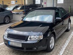 Schwarz Gebraucht 2001 Audi A4 Limousine | 4.299 € (Etwas zu teuer)