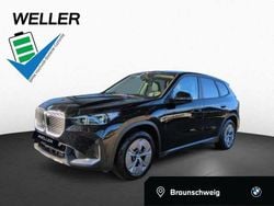 Schwarz ii (schwarz) Gebraucht 2023 BMW iX1 Performance SUV | 34.690 € (Superpreis)