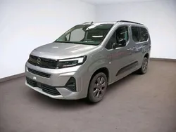 Grau Gebraucht 2024 Opel Combo Life XL Van / Kleinbus | 28.990 € (Etwas zu teuer)