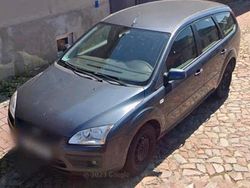 Andere farben Gebraucht 2007 Ford Focus Kombi | 1.300 € (Guter Preis)