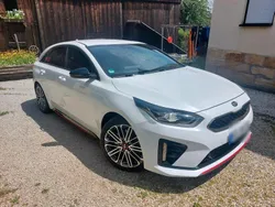 Weiß Gebraucht 2020 Kia ProCeed GT Kleinwagen | 17.500 € (Superpreis)