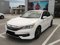 Weiß Gebraucht 2016 Honda Accord Sport Limousine | 17.500 €