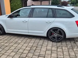 Weiß Gebraucht 2016 Skoda Octavia RS Kombi | 12.499 € (Guter Preis)
