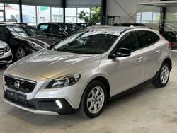 Silber Gebraucht 2015 Volvo V40 CC You! Kombi | 9.900 € (Guter Preis)