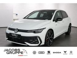 Weiß Gebraucht 2025 VW Golf Style Limousine | 36.539 € (Guter Preis)