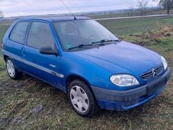 Blau Gebraucht 2001 Citroën Saxo Kleinwagen | 1.150 € (Etwas zu teuer)