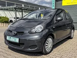 Grau Gebraucht 2009 Toyota Aygo Cool Kleinwagen | 2.970 € (Guter Preis)