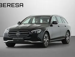Unilack schwarz Gebraucht 2021 Mercedes E300 AMG Kombi | 36.890 € (Fairer Preis)