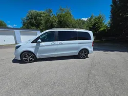 Weiß Gebraucht 2020 Mercedes V220 Avantgarde Van / Kleinbus | 43.800 € (Guter Preis)
