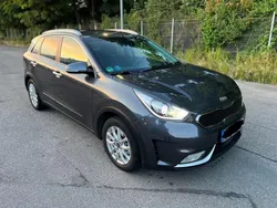 Grau Gebraucht 2018 Kia Niro SUV | 15.800 € (Guter Preis)