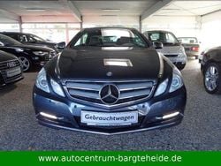 Grau Gebraucht 2011 Mercedes E200 Coupé | 12.590 € (Fairer Preis)